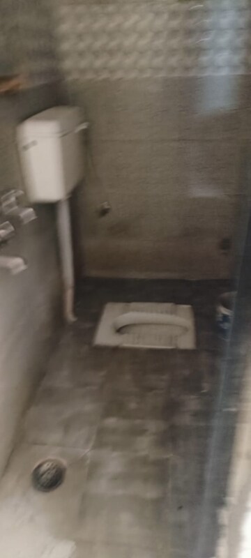 Bathroom in 2 BHK Independent House at Gomti Nagar – for Rent