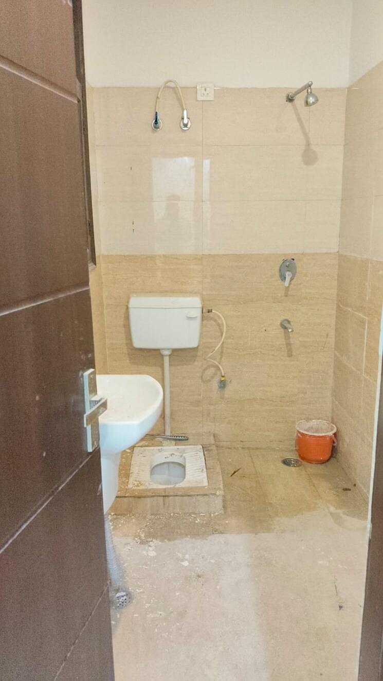 Bathroom, bijwasan 2 Bedroom 1150 Sq.Ft. Builder Floor In Bijwasan Delhi 8120136