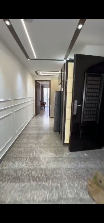 Building Lobby in 2 BHK Builder Floor at Lajpat Nagar 4 – for Rent