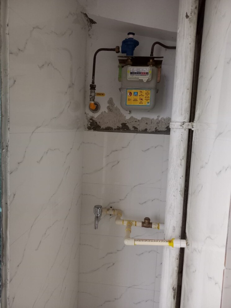 Bathroom, goregaon west 1 Bedroom 360 Sq.Ft. Apartment In Goregaon West Mumbai 8120183