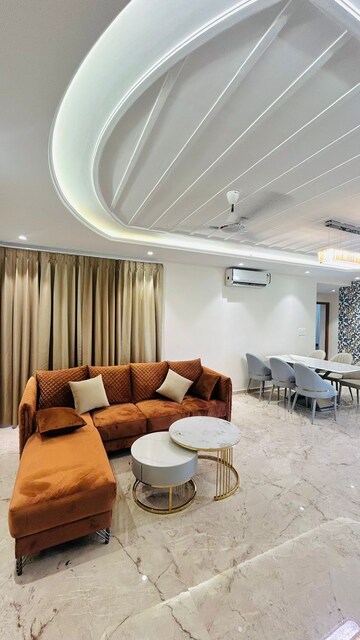 Living Room in 3 BHK Apartment at Gomti Nagar – for Rent