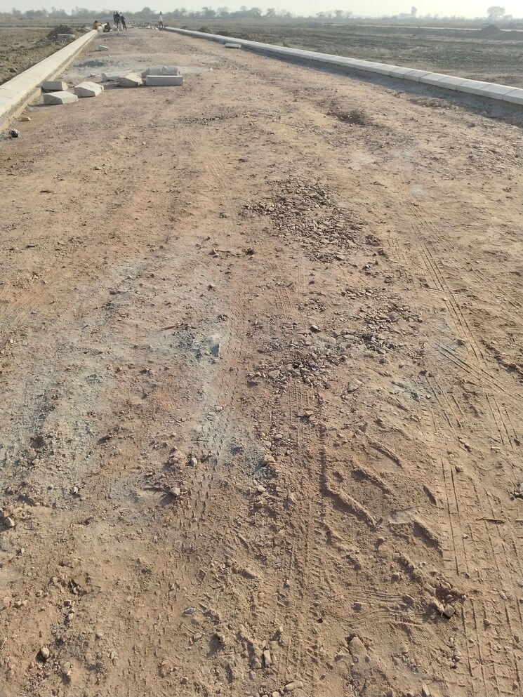 undefined, tantura  100 Sq.Yd. Plot In Tantura Mathura 8120252