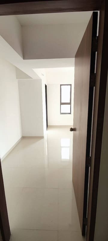 Room in 2.5 BHK Apartment at Dhanori – for Rent