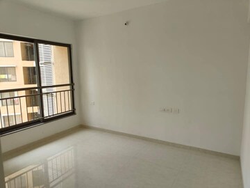 Room in 2 BHK Apartment at Dhanori – for Rent