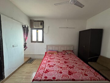 Bedroom in 2 BHK Builder Floor at Lajpat Nagar – for Rent