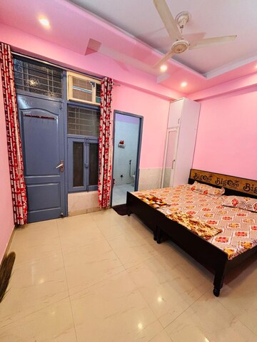 Bedroom in 2 BHK Builder Floor at Vijay Nagar – for Rent