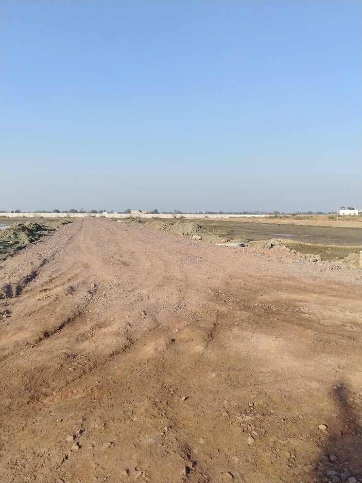 undefined, govardhan  150 Sq.Yd. Plot In Govardhan Mathura 8120295