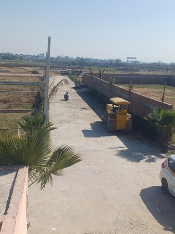  Plot For Sale in Jewar