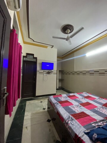 Furnished Amenities in  Pg at Sector 51 – for Rent
