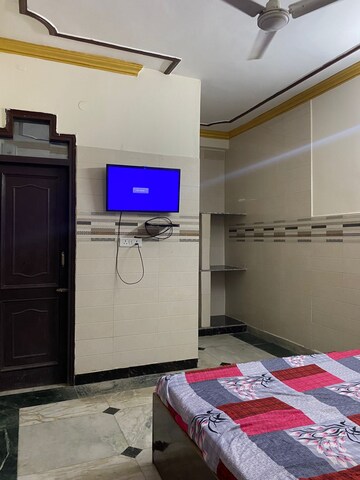 Furnished Amenities in  Pg at Sector 51 – for Rent