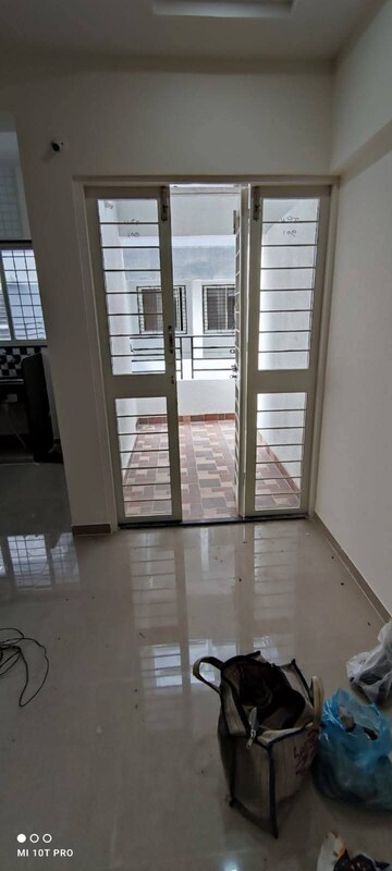 Room in 1 BHK Apartment at Charholi Budruk – for Sale