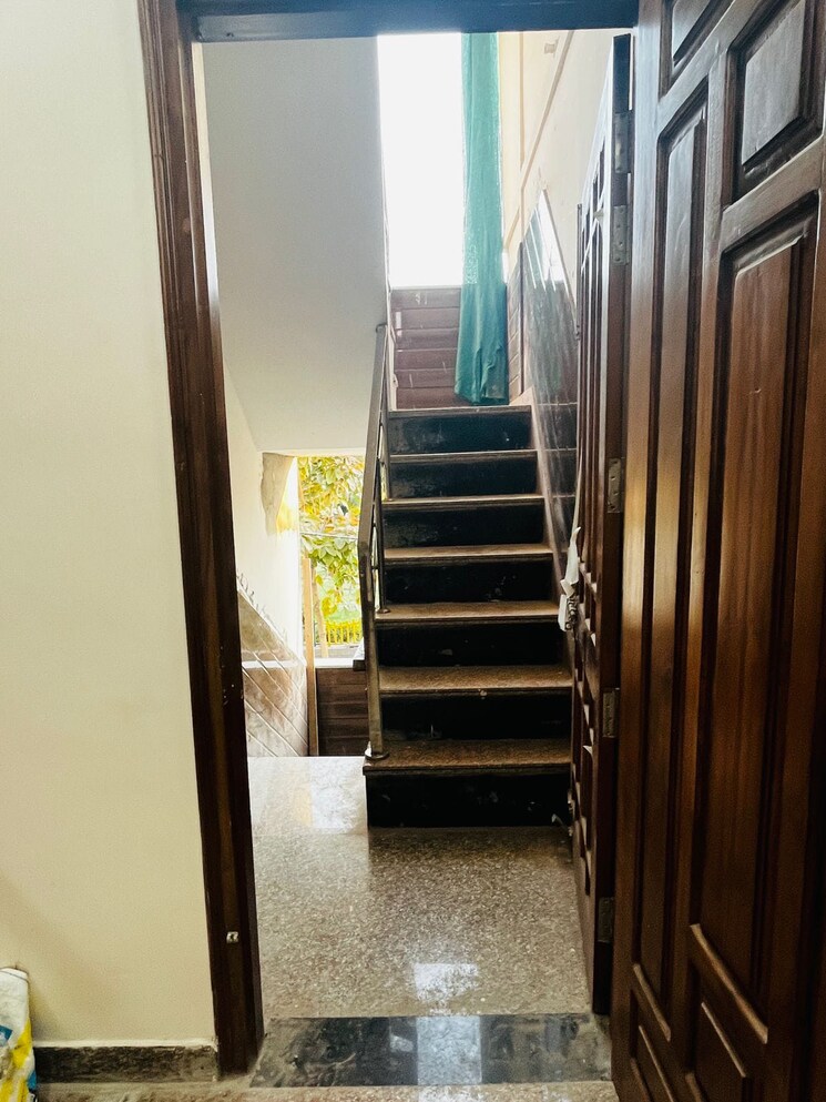 undefined, sector 26 1 Bedroom 7000 Sq.Ft. Apartment In Sector 26 Noida 8120356