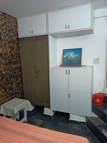 Master Bedroom in 1 BHK Builder Floor at Green Park – for Rent