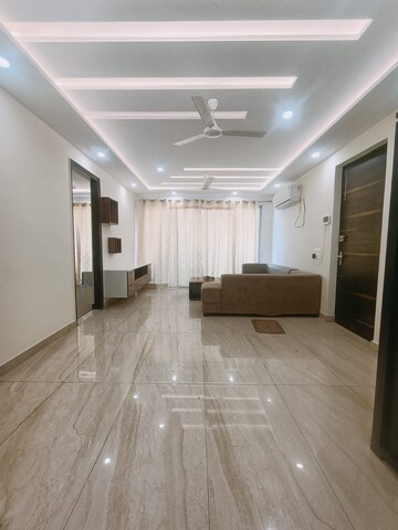 Kitchen in 3 BHK Builder Floor at Sector 38 – for Rent
