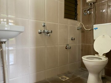 Bathroom in 2 BHK Apartment at Sun Shine Solaris, Virar West – for Sale