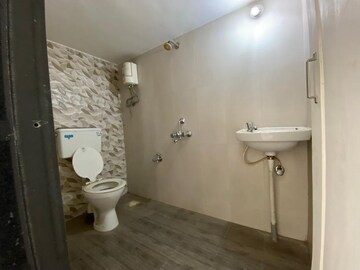 Bathroom in 2 BHK Apartment at Sun Shine Solaris, Virar West – for Sale