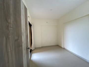 Building Lobby in 2 BHK Apartment at Sun Shine Solaris, Virar West – for Sale