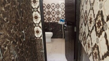 Balcony in 3 BHK Builder Floor at Unitech Cyber Park, Sector 39 – for Rent