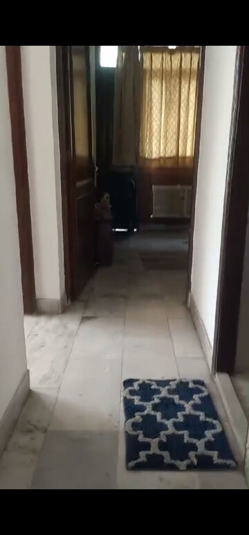Building Lobby in 1 BHK Builder Floor at Aradhana Enclave – for Rent