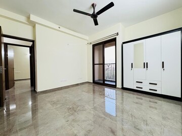 Room in 3 BHK Apartment at Bren Zahara, Off Sarjapur Road – for Rent