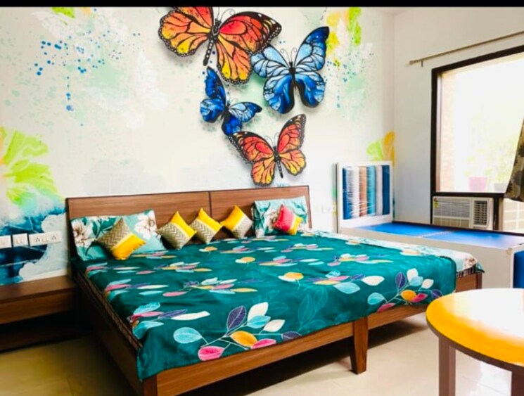 Room, sector 61 Pg For Girls In Sector 61 8120476