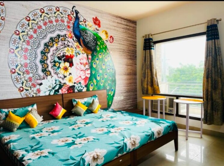 Room, sector 61 Pg For Girls In Sector 61 8120478