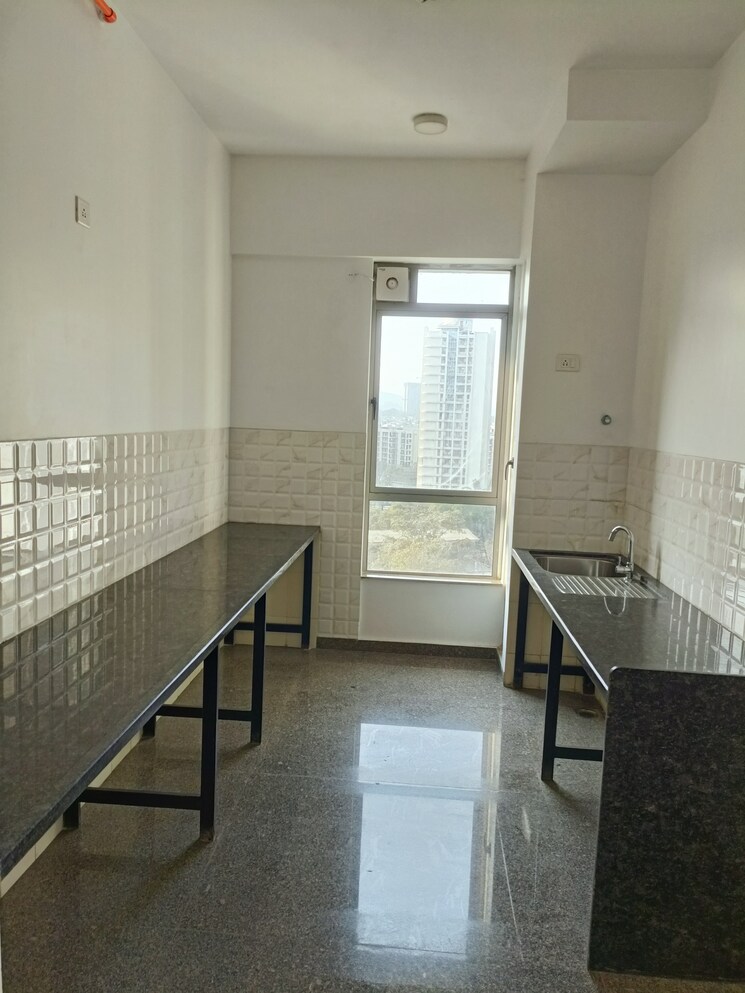 Kitchen, kalpataru-immensa 2 Bedroom 695 Sq.Ft. Apartment In Kolshet Road Thane 8120480