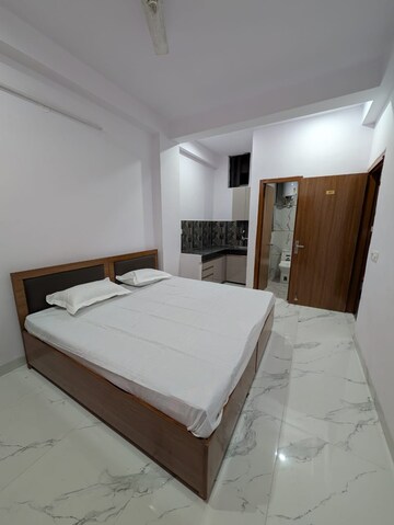 Bedroom in 1 RK Builder Floor at Sushant Lok 3, Sector 57 – for Rent