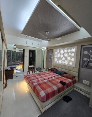 Furnished Amenities in 2 BHK Apartment at Thane West – for Rent