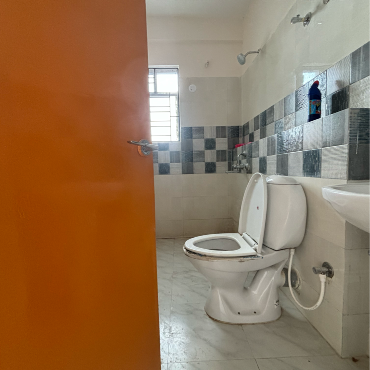 Bathroom, sunland-residency 3 Bedroom 1200 Sq.Ft. Apartment In Bablatala Kolkata 8120513