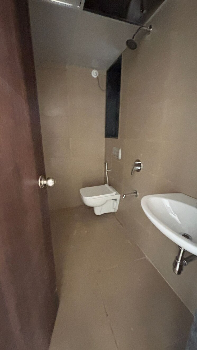 Bathroom, runwal-eirene-phase-2 1 Bedroom 422 Sq.Ft. Apartment In Balkum Pada Thane 8120527