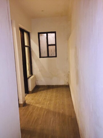 Room in 2 BHK Apartment at GHB Splande, Patiala Road – for Rent