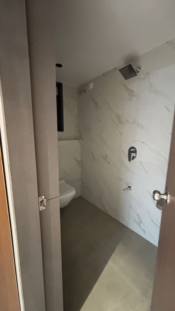 Bathroom, mount-casa 3 Bedroom 922 Sq.Ft. Apartment In Uthalsar Thane 8120549