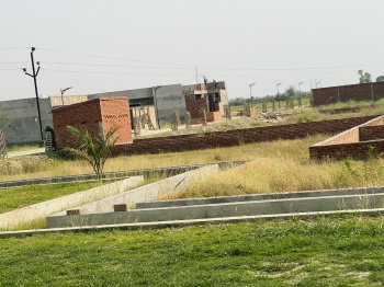 Plot For Sale in Dawar Railway Station Cha
