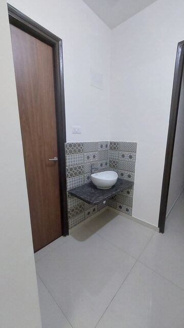 Bathroom in 2 BHK Apartment at Marathon Nexzone Vega 1, New Panvel – for Rent