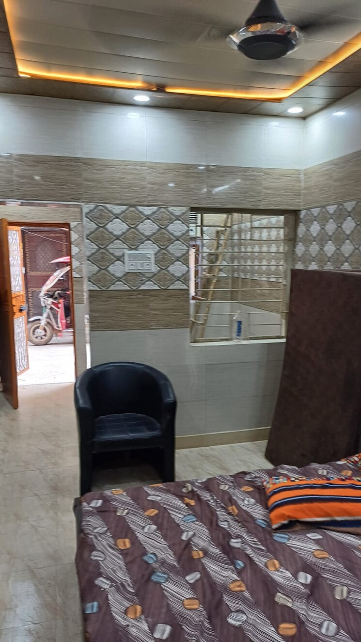 Bedroom, paschim vihar 2 Bedroom 50 Sq.Yd. Apartment In Paschim Vihar Delhi 8120638