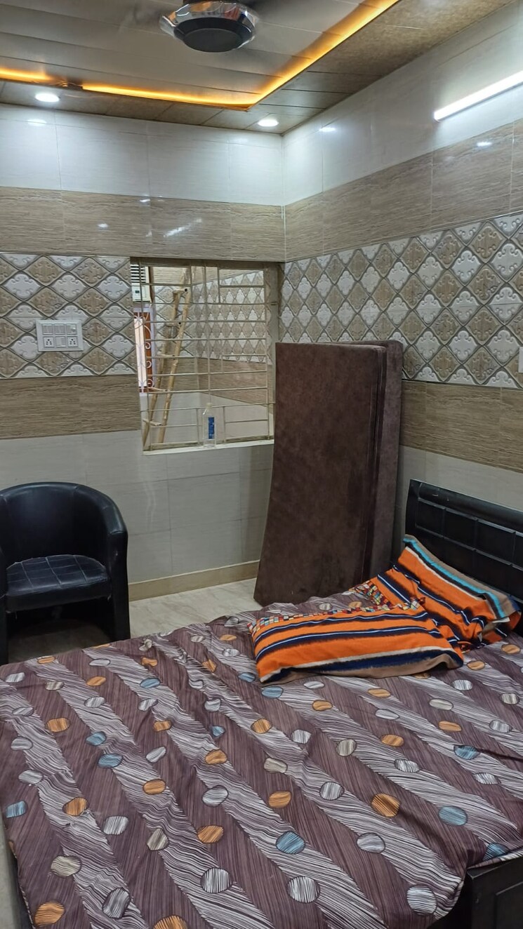 Master Bedroom, paschim vihar 2 Bedroom 50 Sq.Yd. Apartment In Paschim Vihar Delhi 8120638