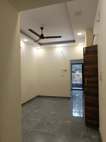 1.5 BHK Apartment For Sale in Paschim Vihar