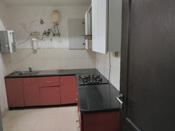 Kitchen in 1.5 BHK Apartment at Unitech The Residences Sector 33, Sector 33 – for Rent