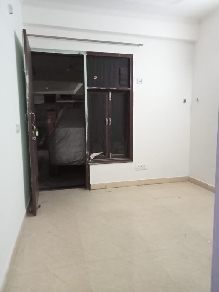 Room, saket 1 RK 500 Sq.Ft. Builder Floor In Saket Delhi 8120667