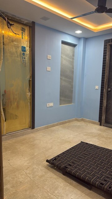 Building Lobby in 3 BHK Builder Floor at Nizamuddin – for Rent