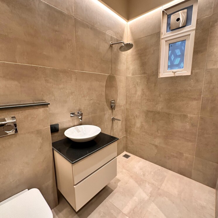 Bathroom, pavitra-luxury-residences 3 Bedroom 1855 Sq.Ft. Apartment In High Ground Zirakpur 8120702