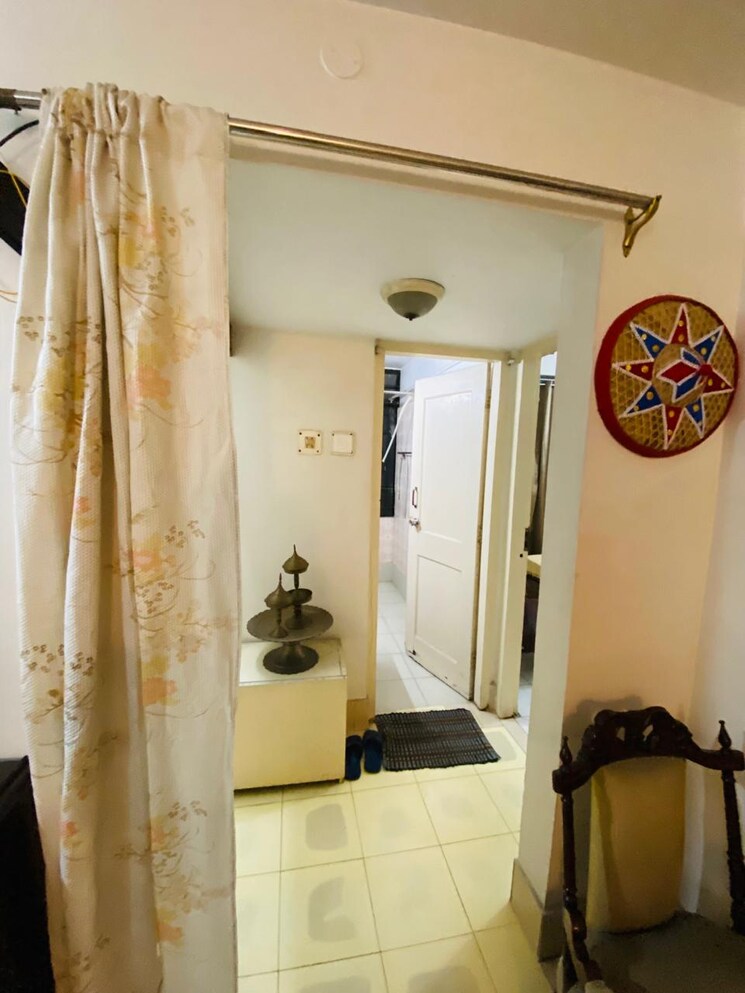 Bathroom, uzan bazar 3 Bedroom 1500 Sq.Ft. Apartment In Uzan Bazar Guwahati 8120701