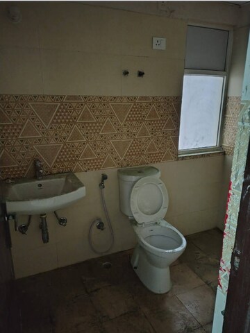 Bathroom in 2 BHK Apartment at Amrapali Golf Homes, Sector 4, Greater Noida – for Rent