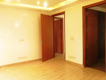 Room in 4 BHK Builder Floor at Soami Nagar – for Rent