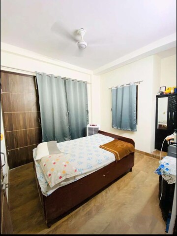Bedroom in 1 BHK Builder Floor at Said Ul Ajaib – for Rent