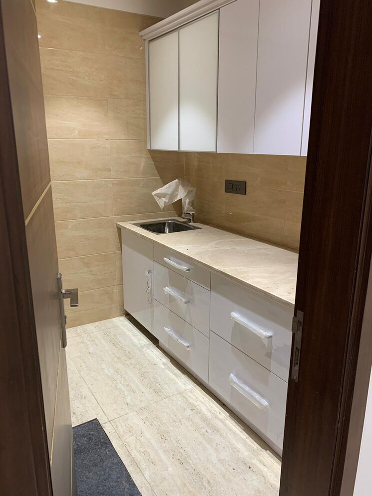 Floor Plan, defence colony Commercial Office Space 2500 Sq.Ft. In Defence Colony Delhi 8120878