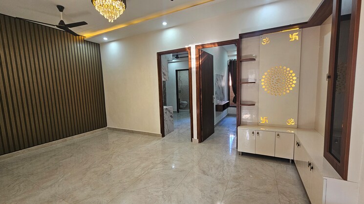 Room, peer mucchalla 3 Bedroom 110 Sq.Yd. Builder Floor In Peer Mucchalla Zirakpur 8120900
