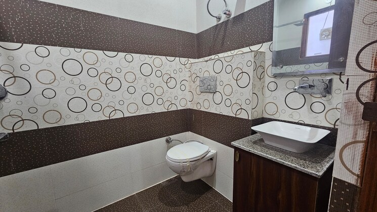 Kitchen, peer mucchalla 3 Bedroom 110 Sq.Yd. Builder Floor In Peer Mucchalla Zirakpur 8120900