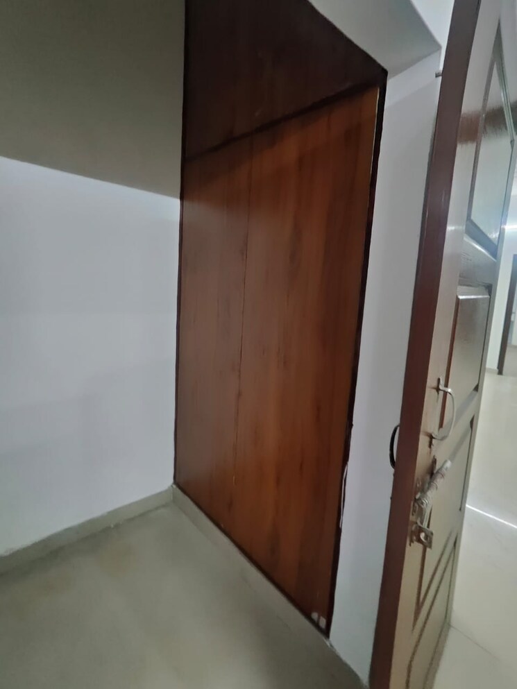 Room, panchkula urban estate 3 Bedroom 150 Sq.Yd. Apartment In Panchkula Urban Estate Panchkula 8120901